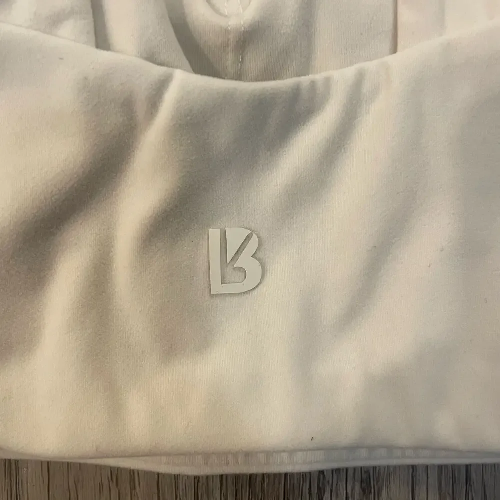 NWT $46 BuffBunny Buff Bunny Nubre Notch Sports Bra in Oat Milk (Cream) Sz L - Picture 14 of 16